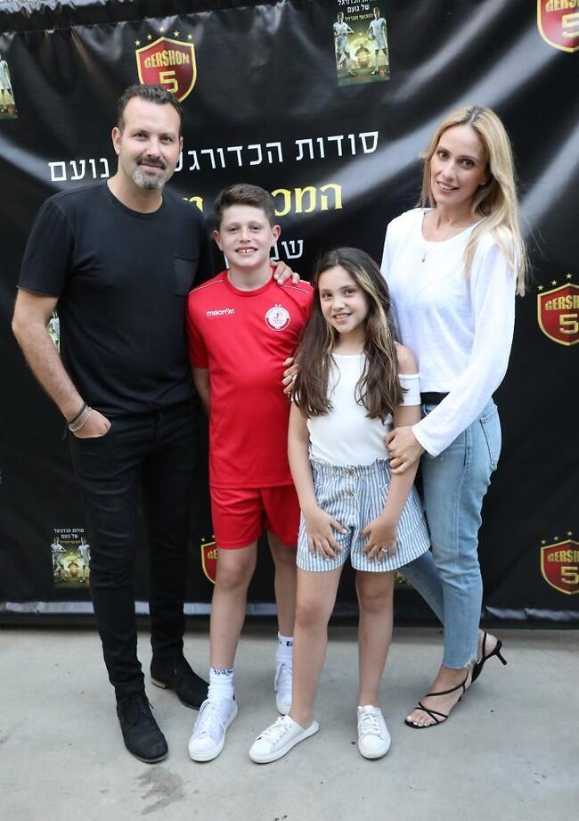 נבחרת החלומות: מלי לוי מציגה משפחתיות למופת