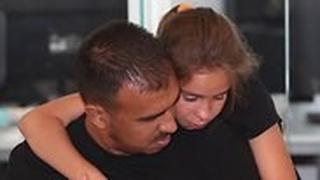 פדרו ופמלה גלבאן בוכים