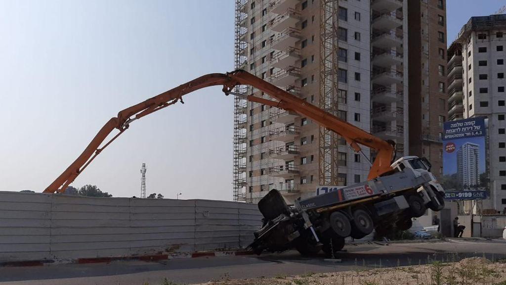 A work accident in Kiryat Motzkin (Photo: Israel Police) אתר הבנייה בקריית מוצקין