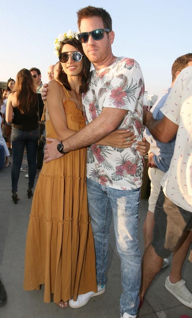 מרגיש לנו כמו חיבוק ידידותי. שרונה וליאור