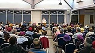 הרב ויטמן והאולם המלא