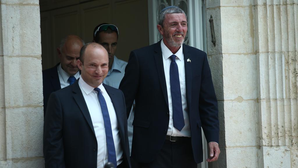 טקס חילופי שר החינוך במעמד נפתלי בנט ורפי פרץ