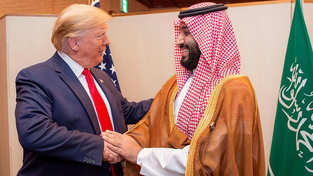 נשיא ארה"ב דונלד טראמפ עם יורש העצר של סעודיה מוחמד בן סלמאן ועידה G20 אוסקה יפן