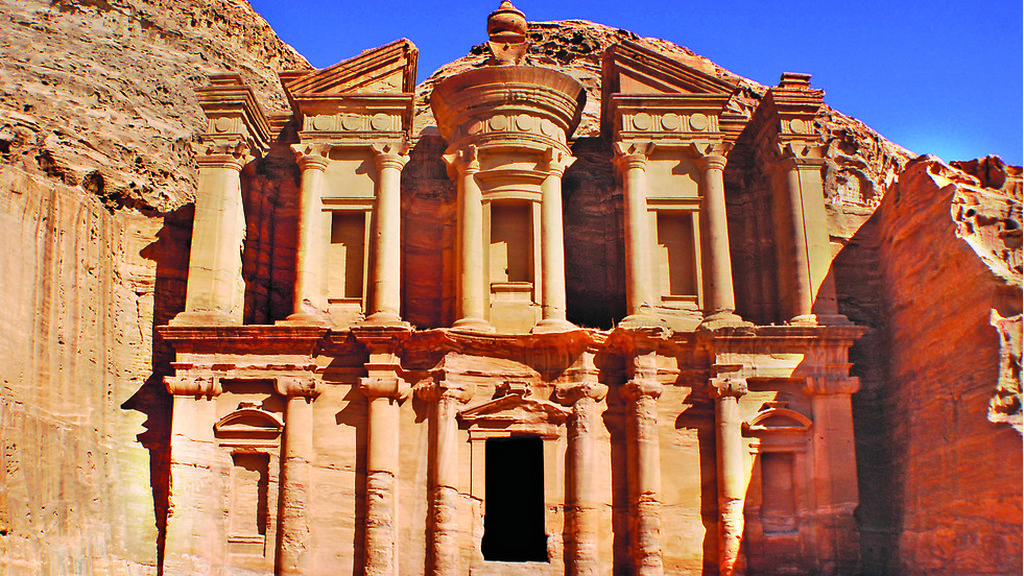 The ancient city of Petra was used for the 1989 movie Indiana Jones and the Last Crusade (Photo: Shutterstock) הסלע האדום בפטרה