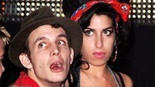 איימי וויינהאוס בלייק פילדר-סיביל