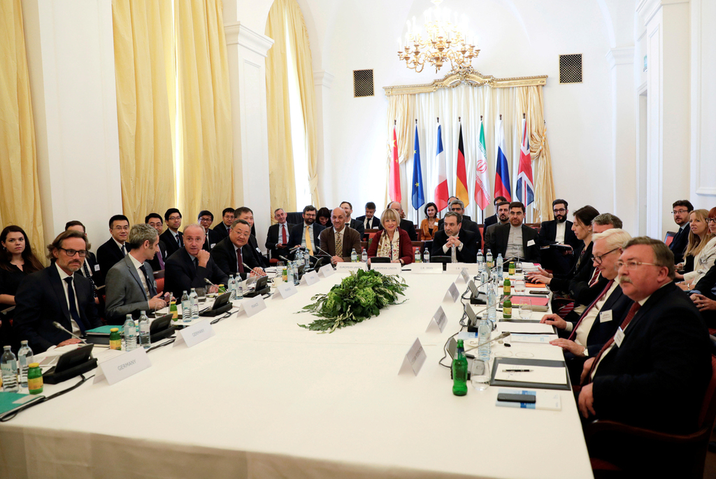 עבאס ארקצ'י הנציג של איראן ב מפגש חירום על הסכם הגרעין ב וינה
