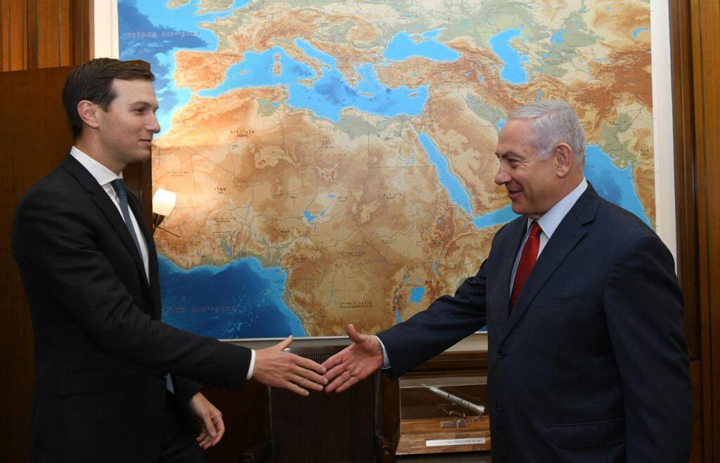 נתניהו וקושנר בירושלים. הסאטיריקנים לא ציפו (צילום: קובי גדעון, לע"מ) בנימין נתניהו פגישה עם ג'ארד קושנר ו ג'ייסון גרינבלט ב ירושלים