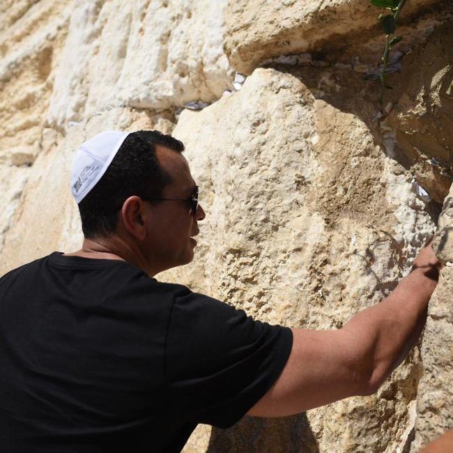 מה כתבת בפתק?
