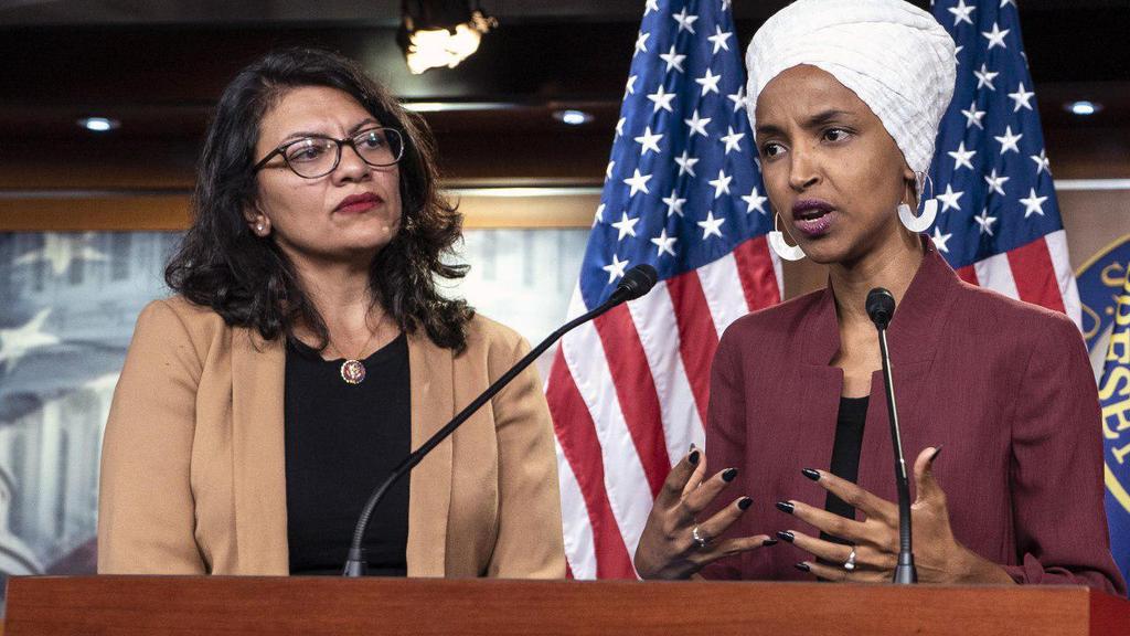 Prominent pro-Palestinian Democrats, Rashida Tlaid and Ilhan Omar (Photo: EPA) ואילהאן עומאר רשידה טליב