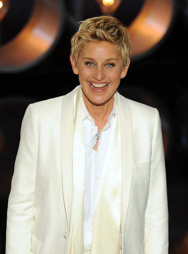 אז לא הבנו, אין אייפון מתנה בסוף? (צילום: Getty Images) אז לא הבנו, אין אייפון מתנה בסוף?