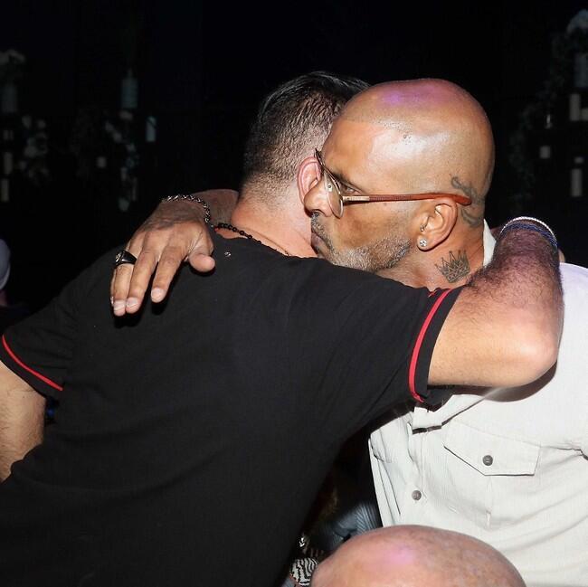 סוף של נשיקה (צילום: אמיר מאירי) סוף של נשיקה