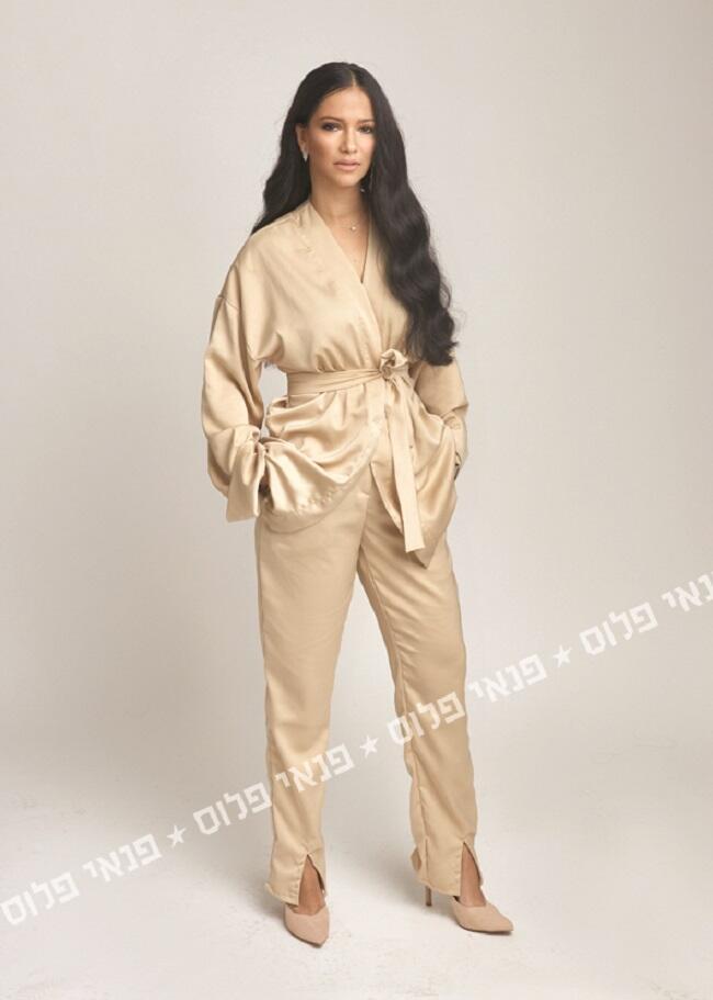 זועקת את זעקת הילדים. מיקי מוכתר