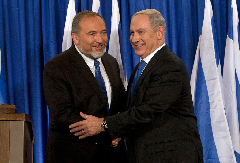 Benjamin Netanyahu and Avigdor Liberman in 2012 (Photo: AP/Archive) ארכיון 2012 בנימין נתניהו אביגדור ליברמן