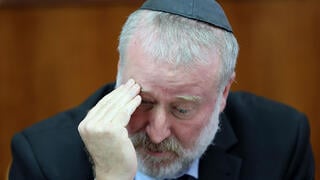 אביחי מנדלבליט 