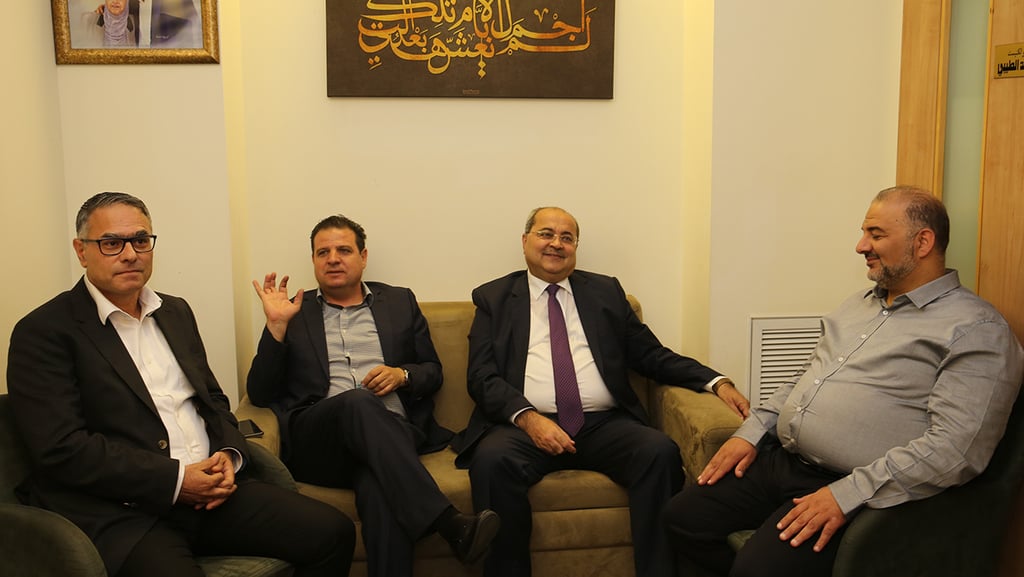 "פוסלים את המשותפת בגלל עמדות, לא כי הם ערבים". ראשי הרשימה הערבית (צילום: עמית שאבי) ישיבת סיעה של מפלגת הרשימה המשותפת בכנסת