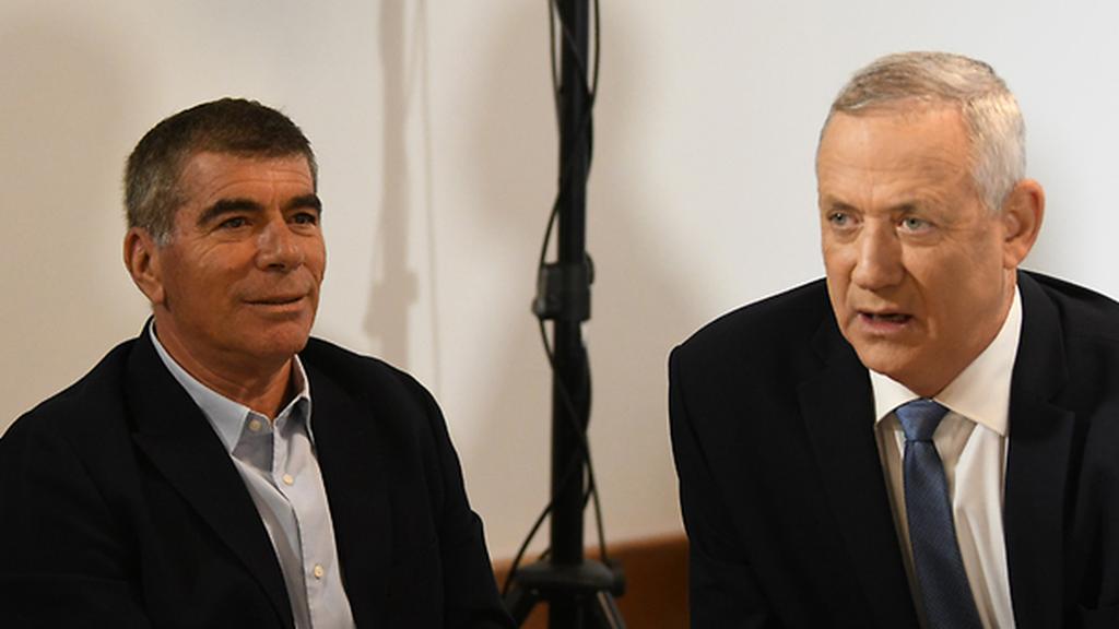 Benny Gantz and Gabi Ashkenazi (Photo: Yair Sagi) Benny Gantz and Gabi Ashkenazi