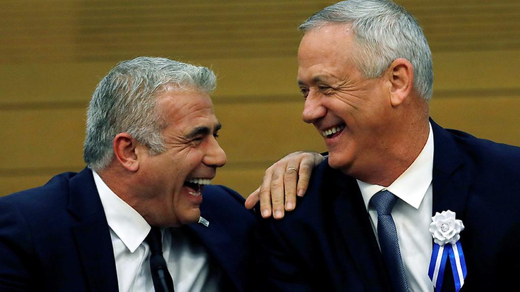  ישיבת סיעה כחול לבן 