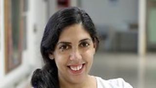 נופר עובד