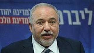אביגדור ליברמן בישיבת הסיעה