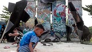 חומת ברלין מסביב לעולם