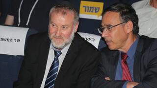 ארכיון אביחי מנדלבליט שי ניצן