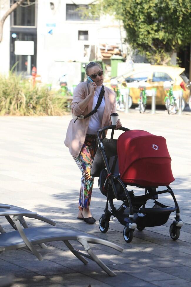 אמא לשניים, איזה כיף (צילום: מוטי לבטון) אמא לשניים, איזה כיף