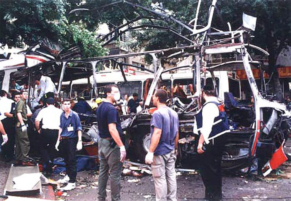 Suicide bombing attack by Hamas on a passenger bus in Tel Aviv (Photo: Shaul Golan) Suicide bombing attack by Hamas on a passenger bus in Tel Aviv