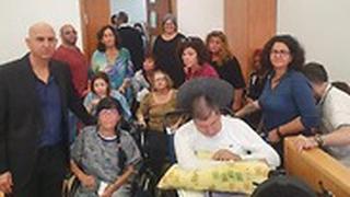 דנה ביטון שניהלה את עמותת איל"ן בדרכה למשפט בירושלים