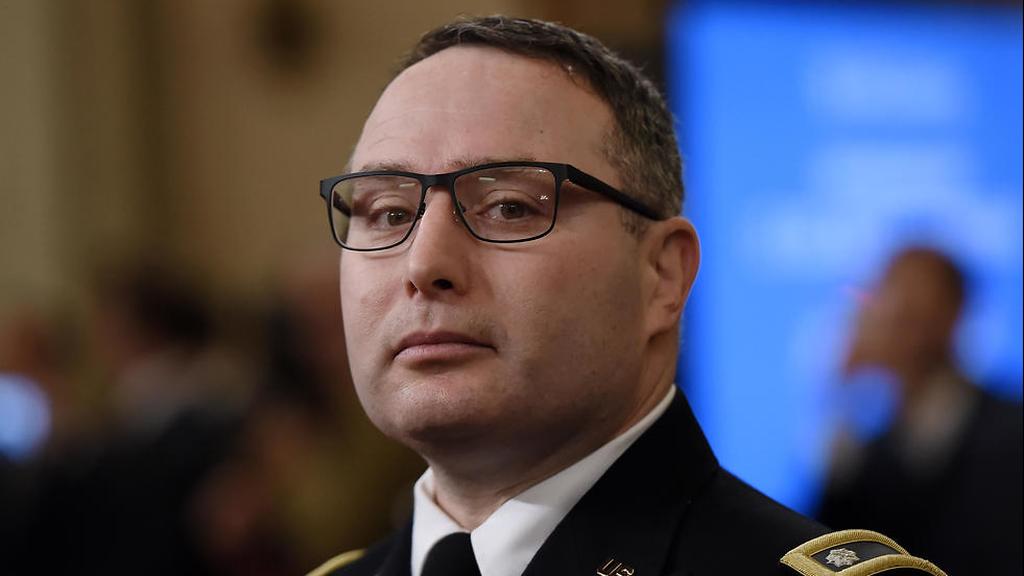 Lt. Col. Alexander Vindman (Photo: AFP) קולונל אלכסנדר וינדמן עדות שימוע הדחת דונלד טראמפ בית הנבחרים ארה"ב וושינגטון