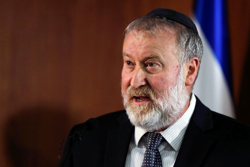 היועמ"ש הקודם מנדלבליט. נתניהו סירב לנוסח הראשון של ההסדר שניסח, אבל הכיר בשני (צילום: רויטרס) הצהרה אביחי מנדלבליט על תיקי נתניהו