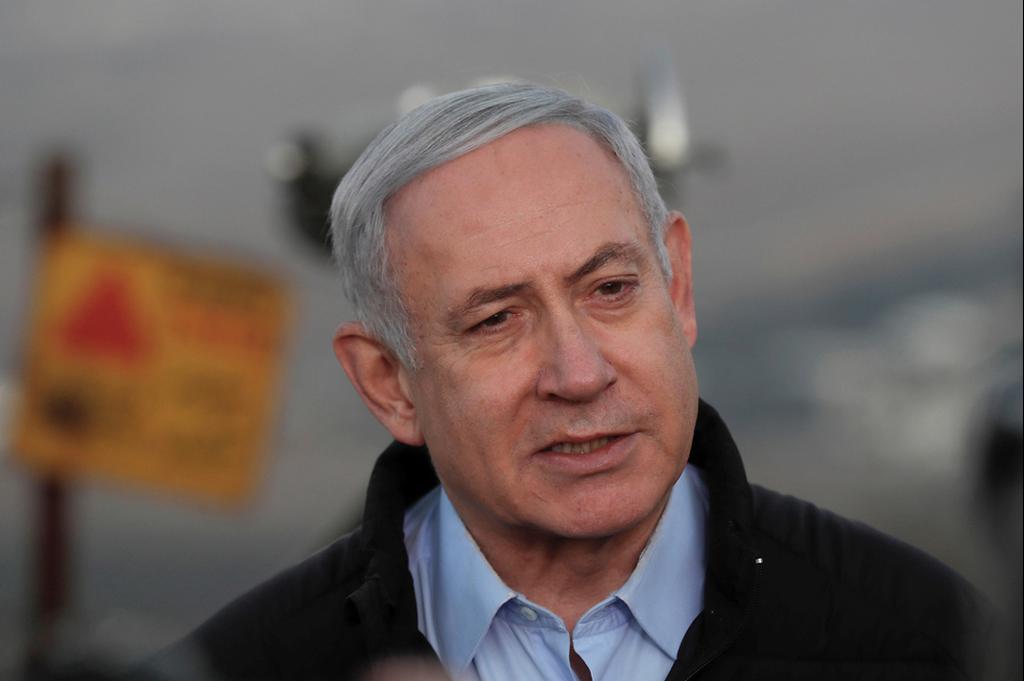 Benjamin Netanyahu day after his indictment was announced (Photo: Reuters ) בנימין נתניהו