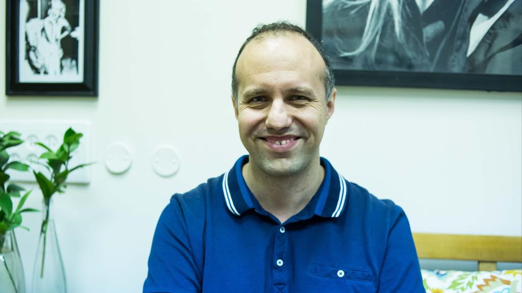 ד"ר ערמון. מקום מרכזי לאתיקה בבינה מלאכותית (צילום: דרור סיתהכל) שיחה על בינה מלאכותית