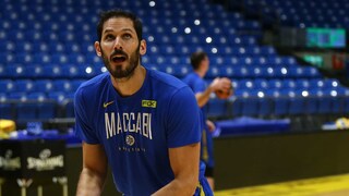 עומרי כספי זורק