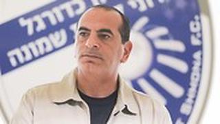 קובי רפואה מודאג