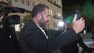 רון קובי יוצא ממשרד הפנים בתום השימוע לפני פיטורים