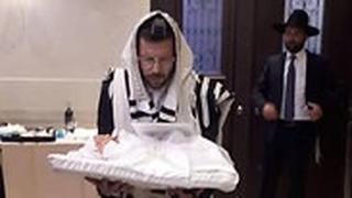 איציק וייס ובנו בברית