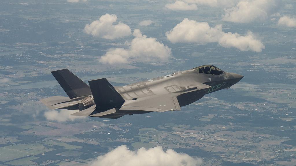 מטוס F-35 (צילום: לוקהיד מרטין ) מטוסי הF35 של חיל האויר ייתנו מענה מבצעי לאיום טילי השיוט האיראניים