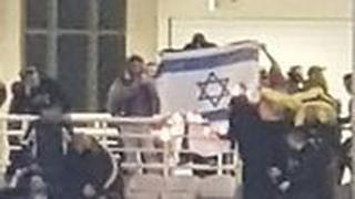 שריפת דגל ישראל ביציע באתונה
