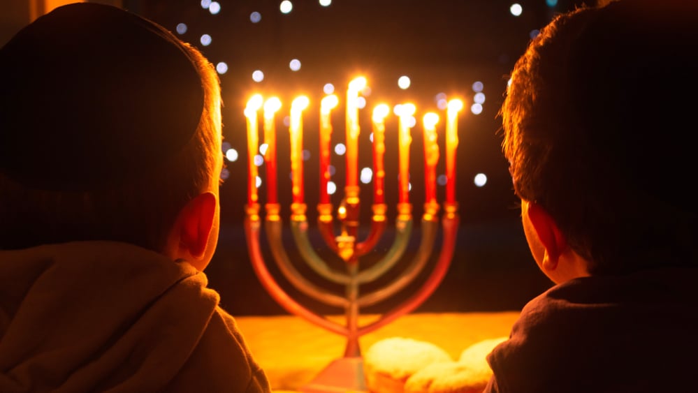 צופים בהדלקה