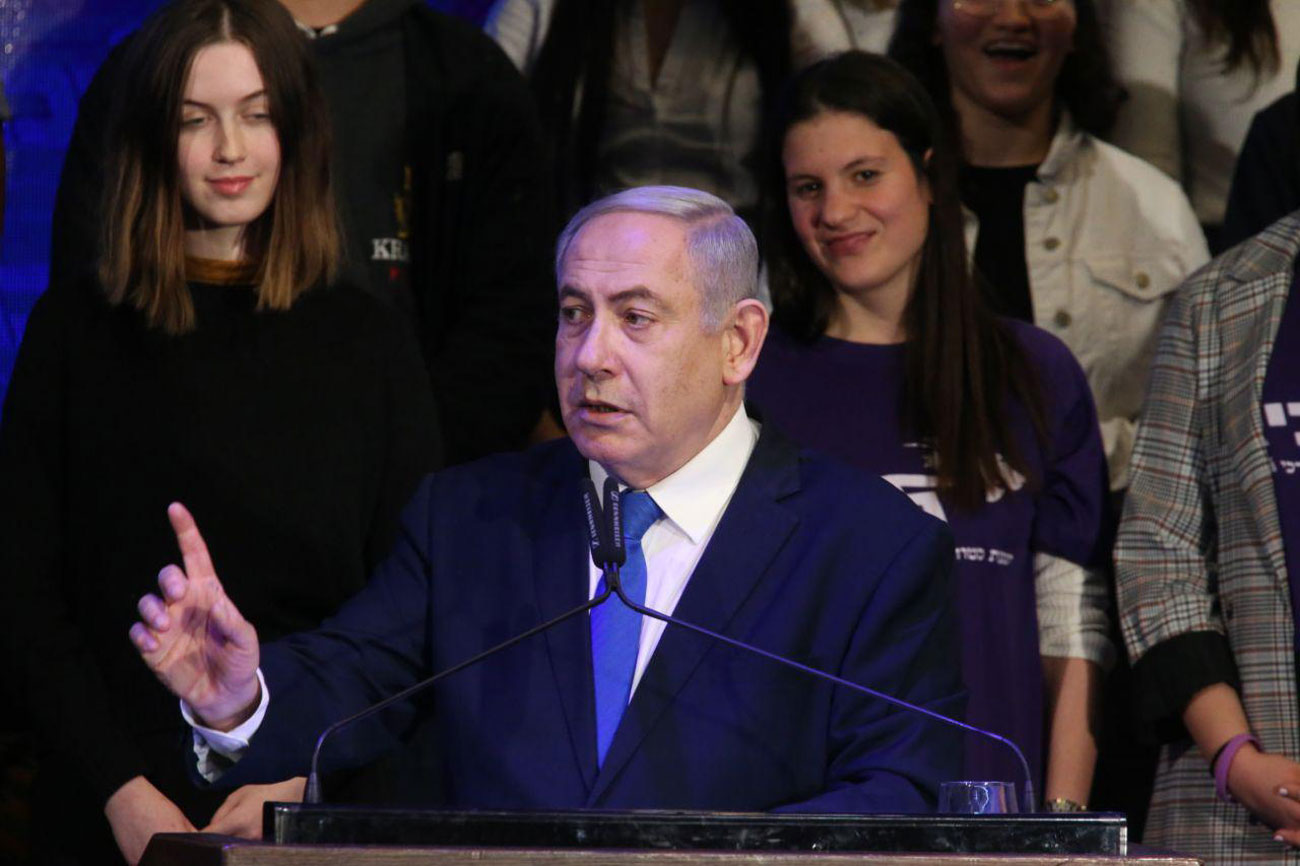 Prime Minister Benjamin Netanyahu (Photo: Mot Kimchi) הדלקת נר שמיני של חנוכה עם בנימין נתניהו שרים ו חברי כנסת ליכוד ב דן פנורמה בת"א