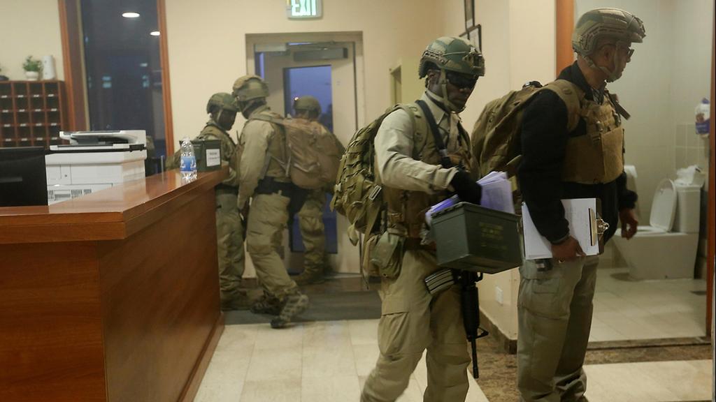  U.S. troops at the American embassy in Baghdad 
