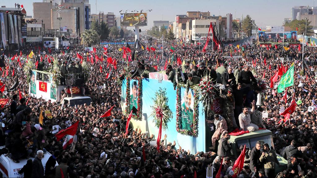 Qassem Soleimani's funeral in his hometown of Kerman (Photo: AP) איראן כרמאן הלוויה קאסם סולימאני