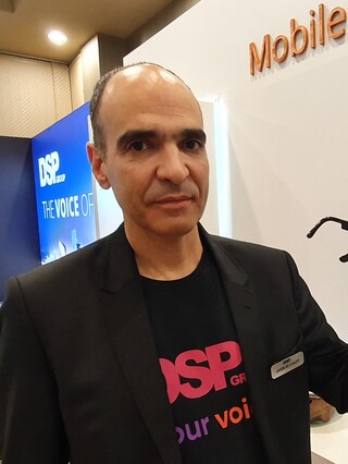 מנכ"ל DSPG עם המשקפיים של אמזון