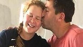 איימי שומר ומשפחתה