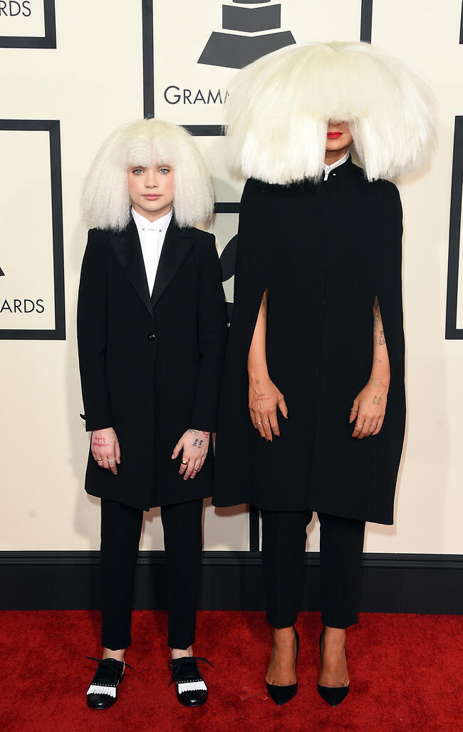 סיה בקטן. עם מאדי זיגלר (צילום: Getty Images) סיה בקטן. עם מאדי זיגלר