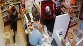  תיעוד גניבת קנאביס מבית מרקחת ברמת גן