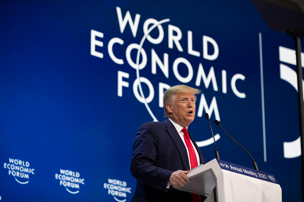 נשיא ארה"ב דונלד טראמפ ב פורום הכלכלי העולמי ב דאבוס ב שווייץ