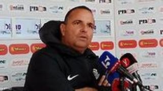 רן בן שמעון במסיבת עיתונאים