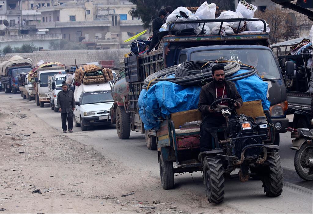 ה מלחמה ב סוריה צבא אסד מתקדם ב אידליב אלפי תושבים בורחים