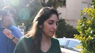  נעמה יששכר ואחותה בארץ